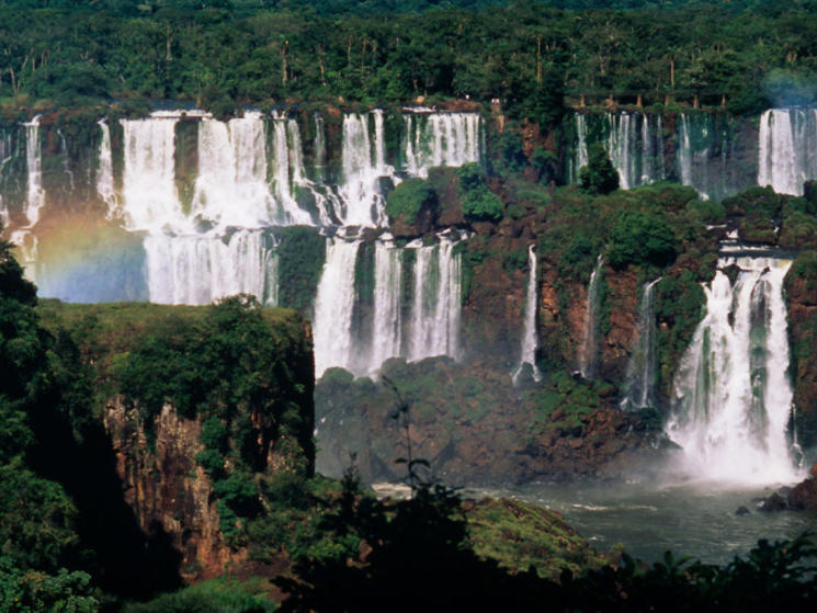 Iguacu_falls_%c2%a9_michel_gunther_-_wwf-canon