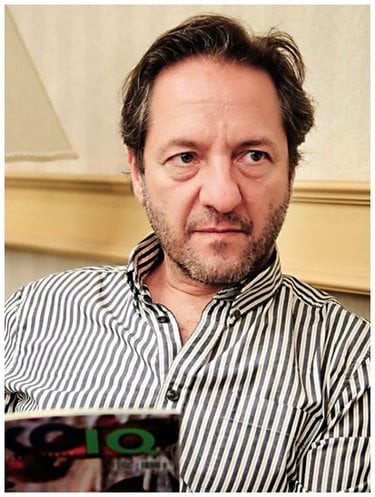 Jo Confino