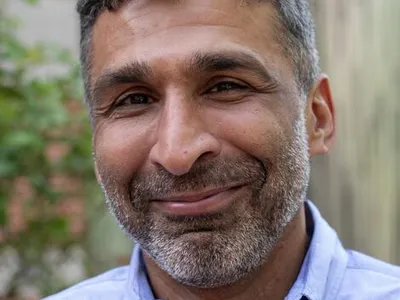 Raj Kundra Headshot