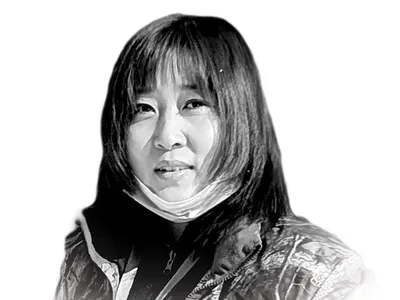 Qiu Shi headshot