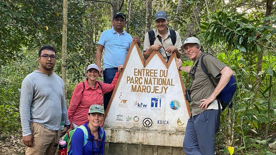 Group photo at Marojejy National Park entrance in the Sava region. Left to right; Mihary Raparivo, Josefina Braña Varela, Brittany Williams, Feno Rakotondrasoa, Jacob Fjalland, Lucas Black