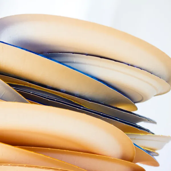 A stack of paper plates