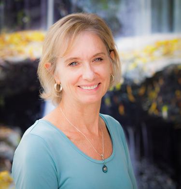 Head Shot Ginette Hemley