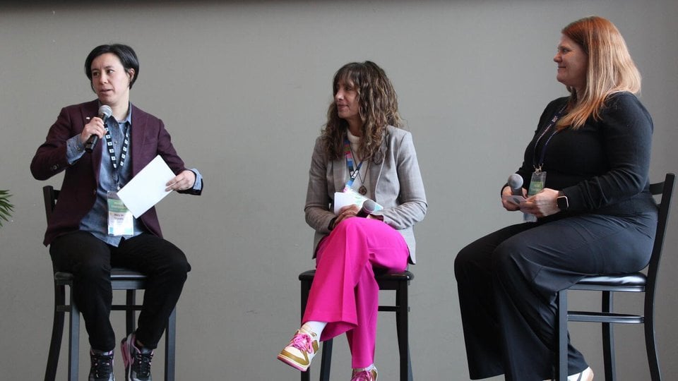 Mary Jo Snavely of WWF speaks on panel about plastic reuse