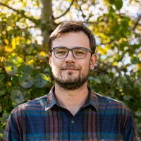 Headshot of Aaron Clausen