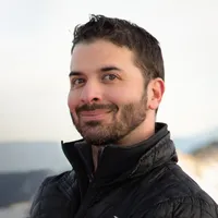 Headshot of Abel Valdivia