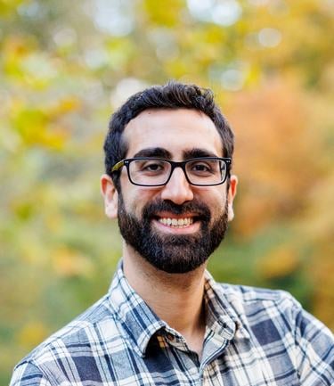 Headshot of Akiva Fishman