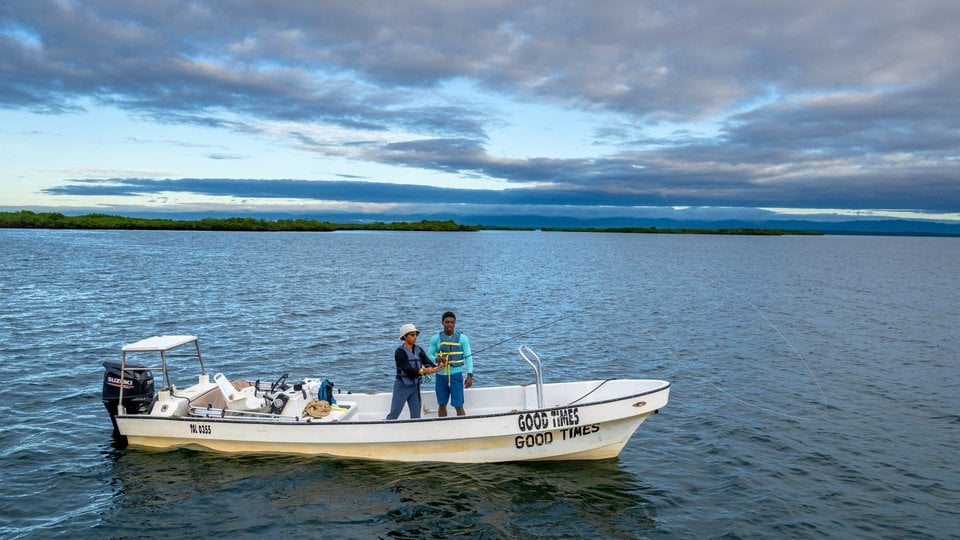 PORT HONDURAS MARINE RESERVE | At just 20 years old, Kylon Garbutt—seen here teaching fly-fishing technique to the author—is already an expert fisher and guide.