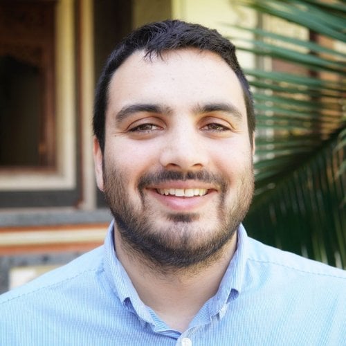 Headshot of Dominic Andradi-Brown