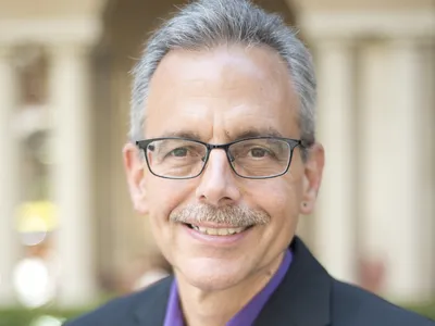 Dr. Manuel Pastor