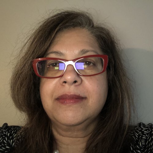 Headshot of Vishwanie Maharaj