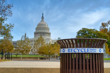 US Capitol Recycle Can